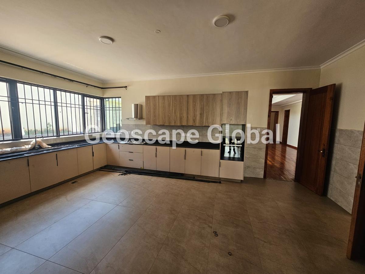 5 Bed House with En Suite in Lower Kabete - 2