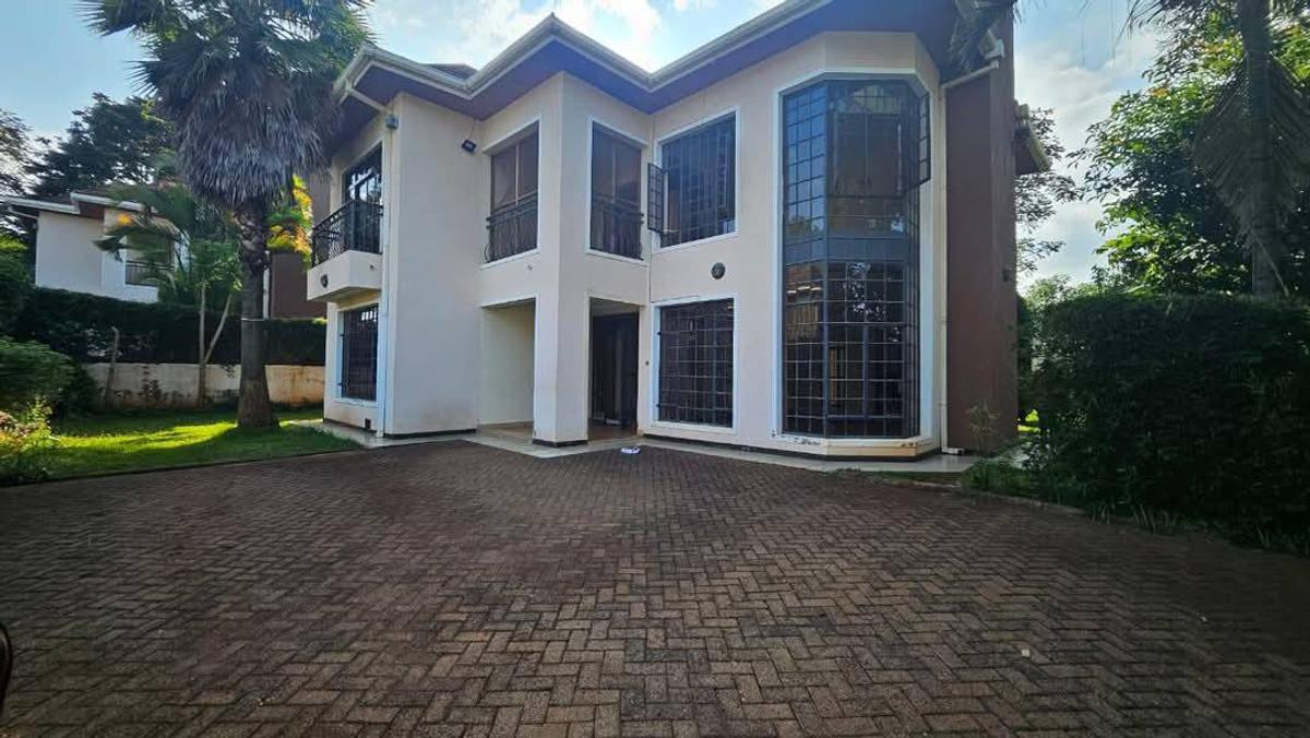 4 Bed Townhouse with En Suite in Kiambu Road - 11
