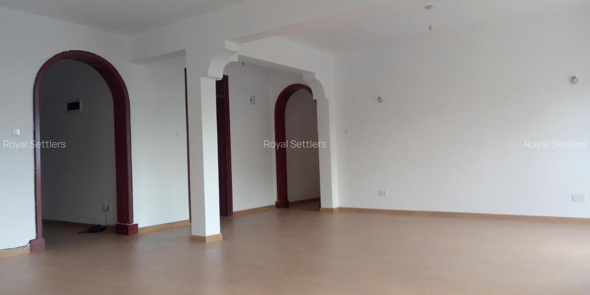 3 Bed Apartment with En Suite at School Lane - 3