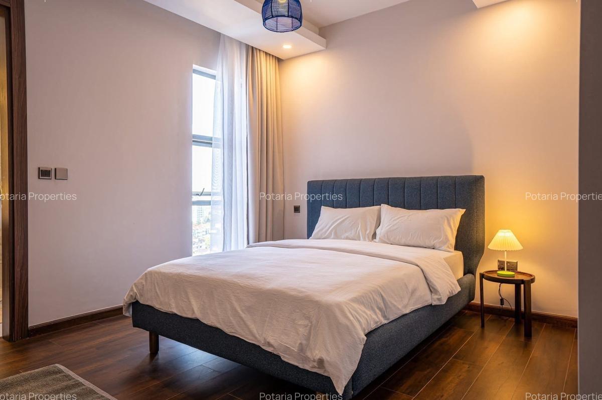 Serviced 3 Bed Apartment with En Suite in Brookside - 14