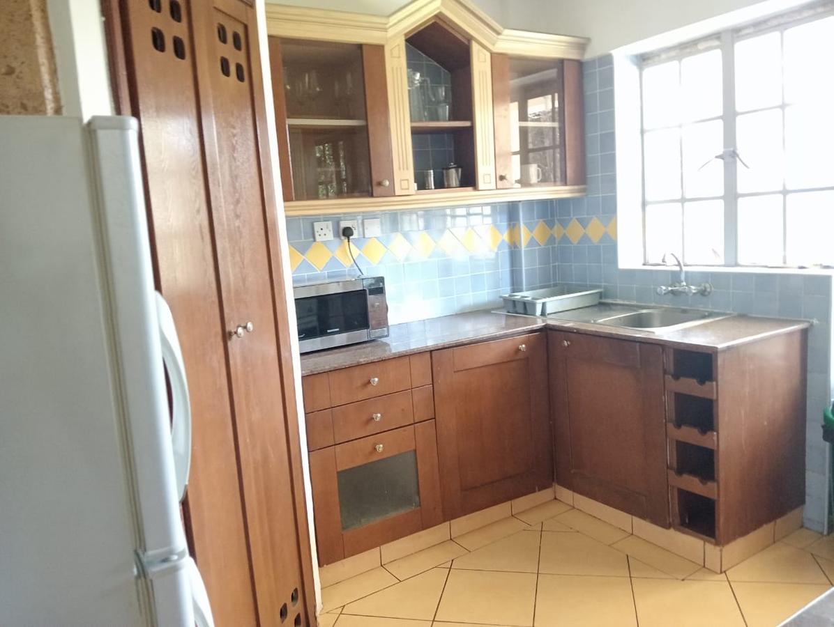 Furnished 2 Bed Apartment with En Suite in Brookside - 16