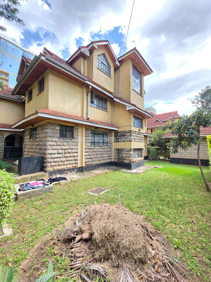4 Bed Townhouse with En Suite at Kaputei Gardens. - 2