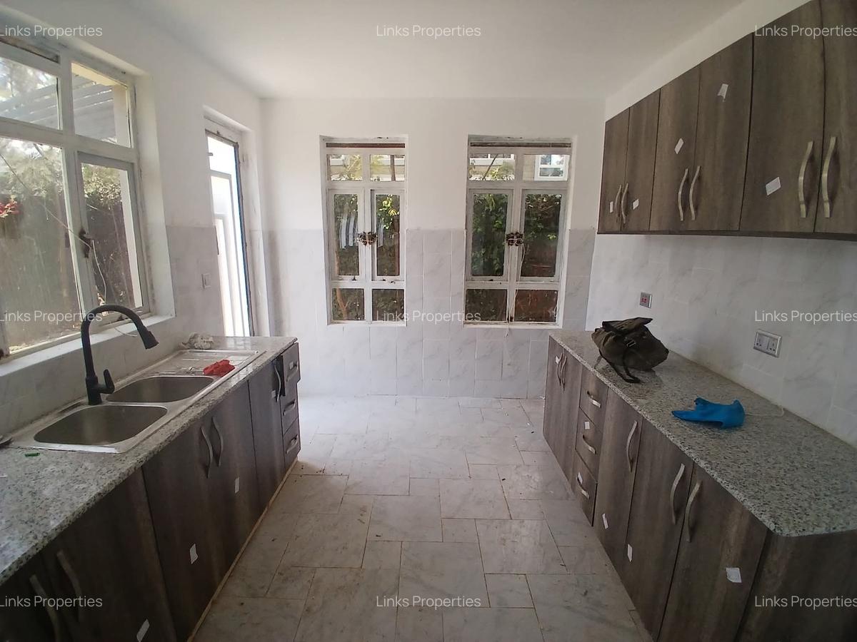 4 Bed Townhouse with En Suite at Karen - 2