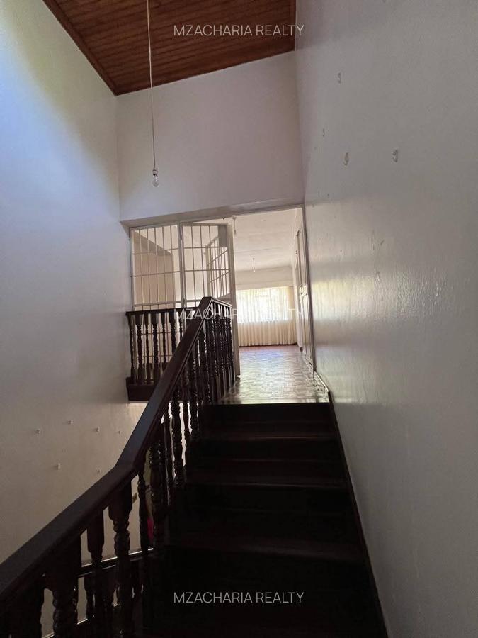 4 Bed House in Kyuna - 15