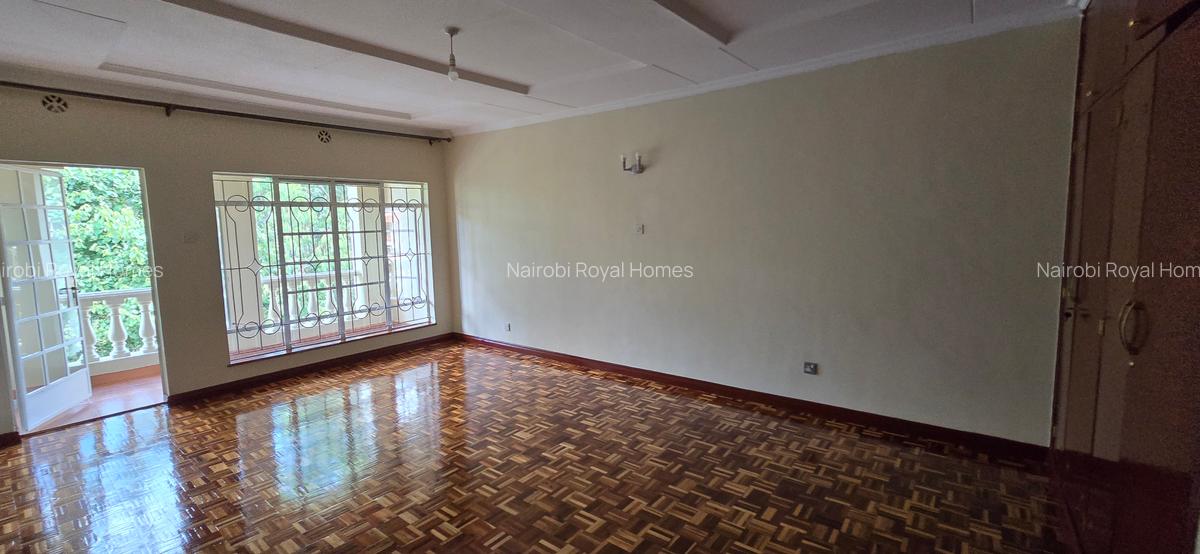 4 Bed Townhouse with En Suite at Lavington Green - 11