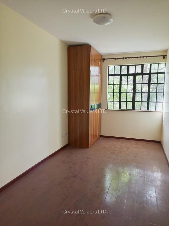 2 Bed Apartment with En Suite in Lavington - 4