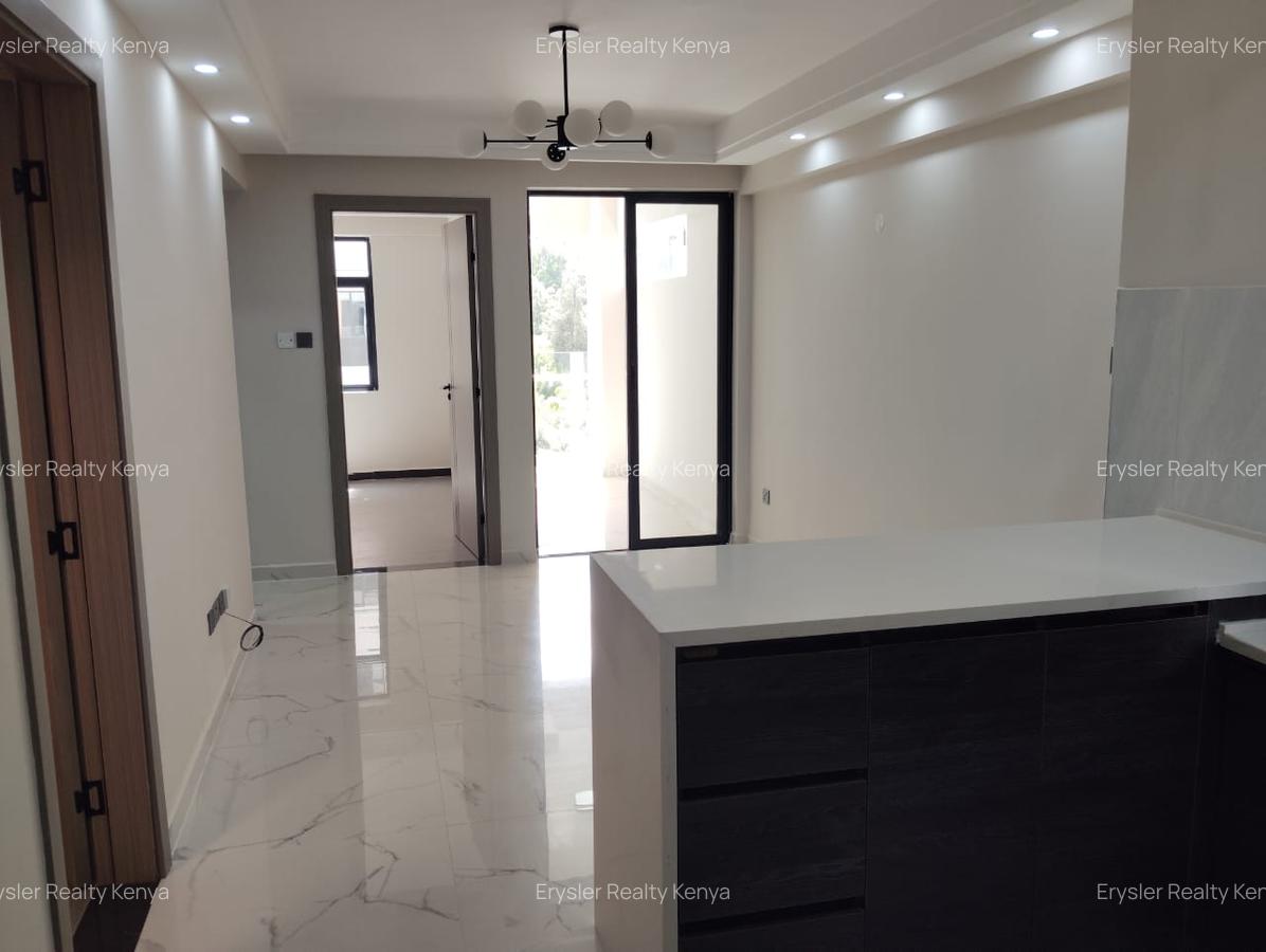 1 Bed Apartment with En Suite at Kindaruma Rd - 2