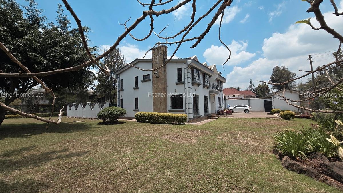 5 Bed House with En Suite in Runda - 20