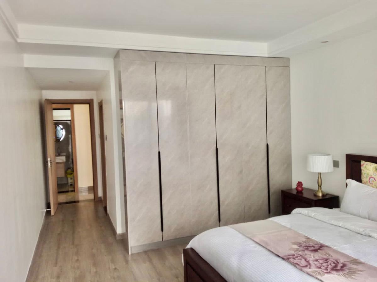 3 Bed Apartment with En Suite in Riverside - 10