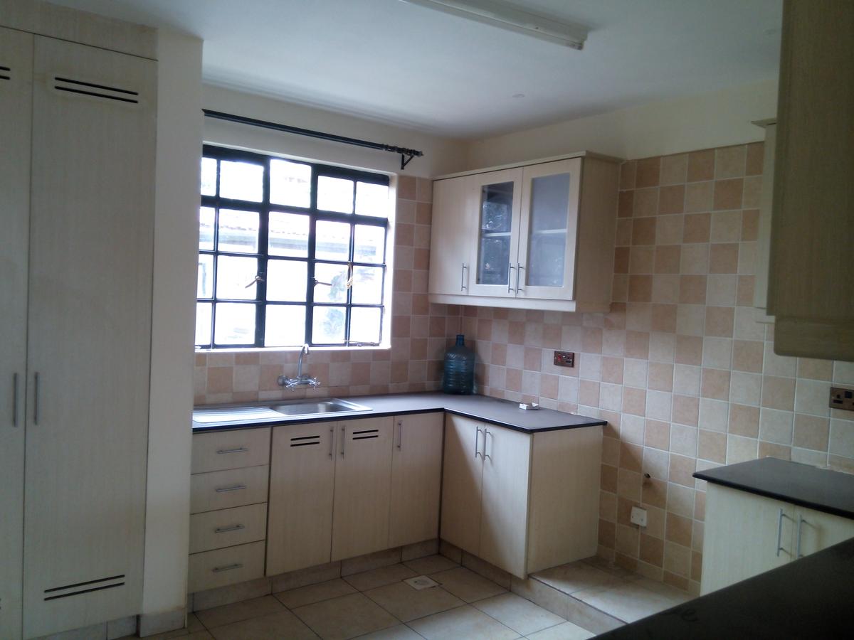 2 Bed Apartment with En Suite at Riverside Drive - 3