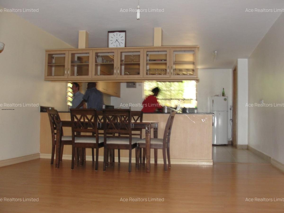 Furnished 3 Bed Apartment with En Suite at Brookside Drive - 2