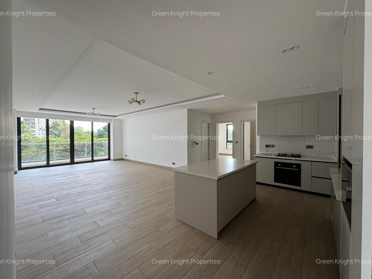 Serviced 3 Bed Apartment with En Suite in Riverside - 1