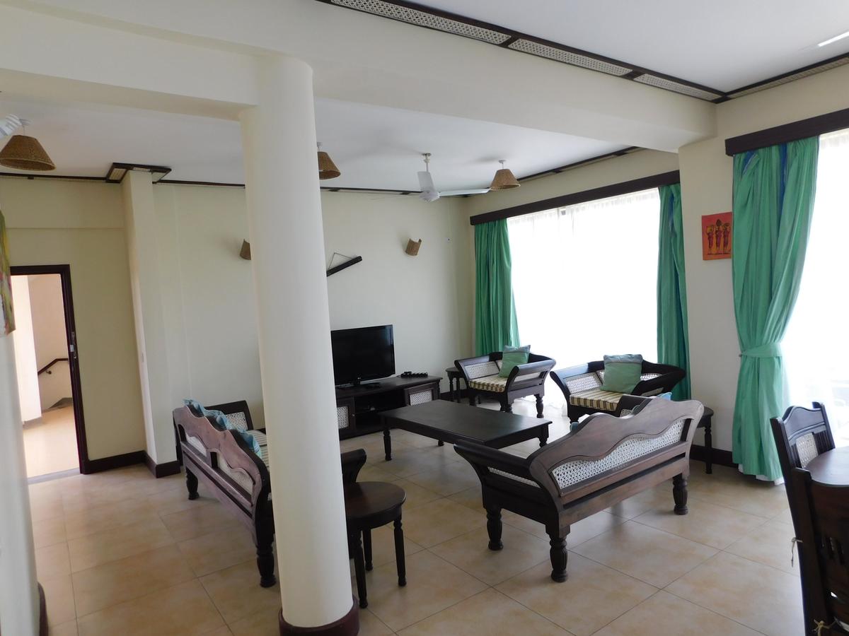 Furnished 2 Bed Apartment with En Suite in Nyali Area - 20