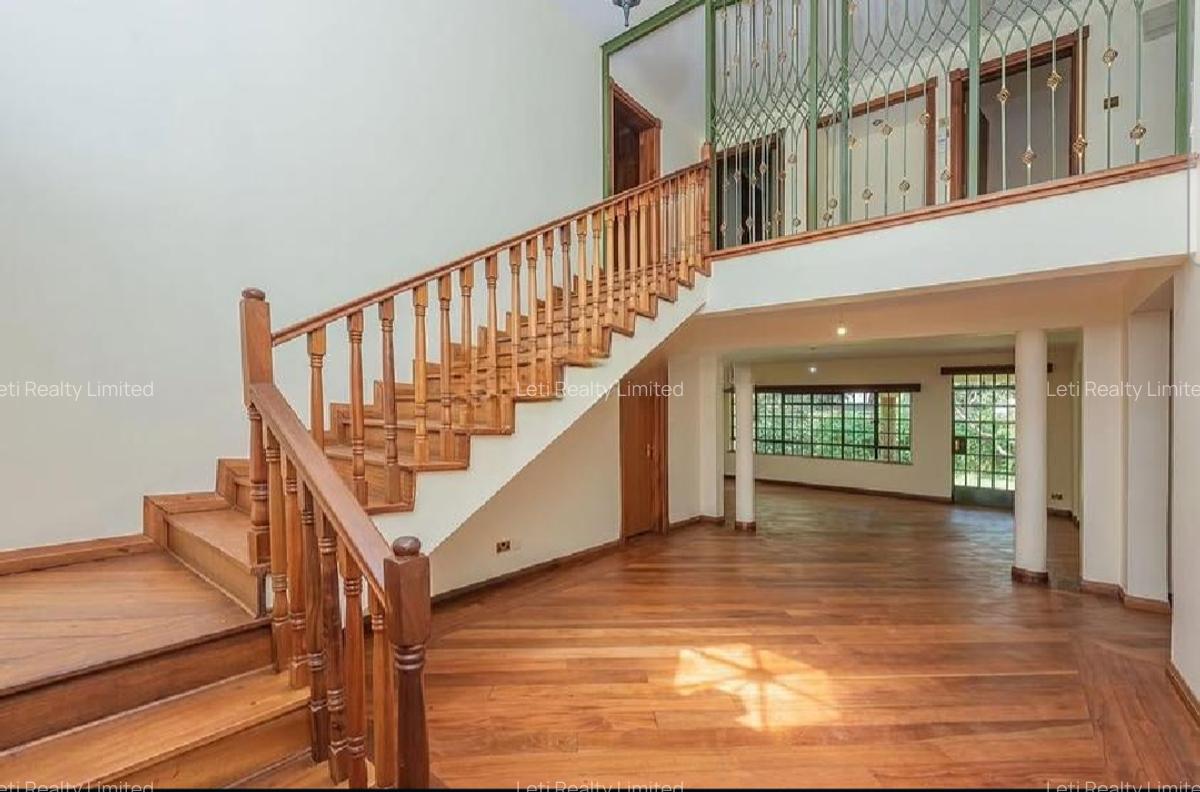 4 Bed Townhouse with En Suite in Lavington - 6