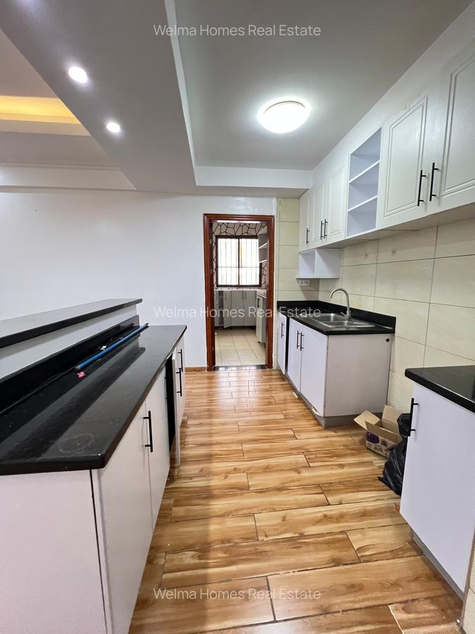 2 Bed Apartment with En Suite in Kilimani - 4