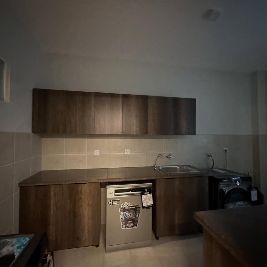 2 Bed Apartment with En Suite in Riverside - 12