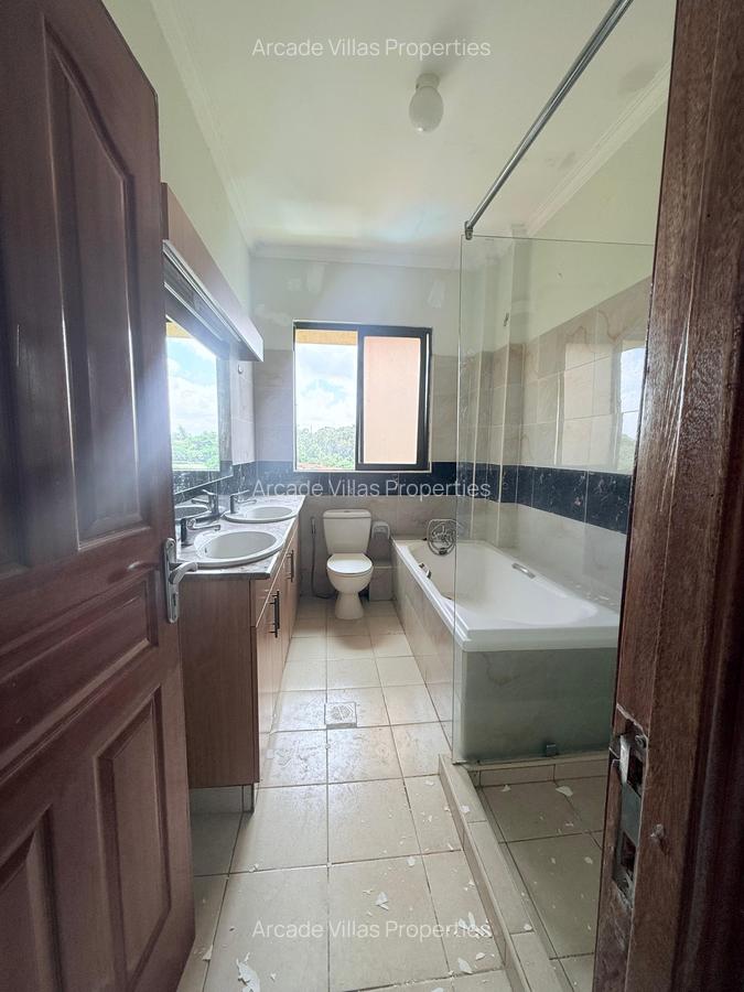 4 Bed Apartment with En Suite in Kileleshwa - 7