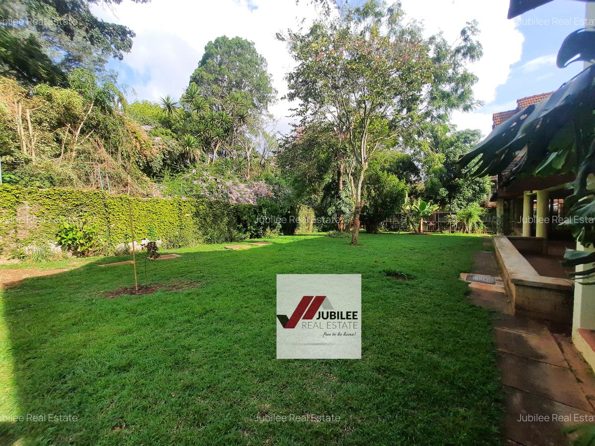 6 Bed Townhouse with En Suite in Lower Kabete - 4