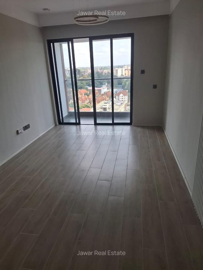 Serviced 1 Bed Apartment with En Suite at Hatheru Road - 3