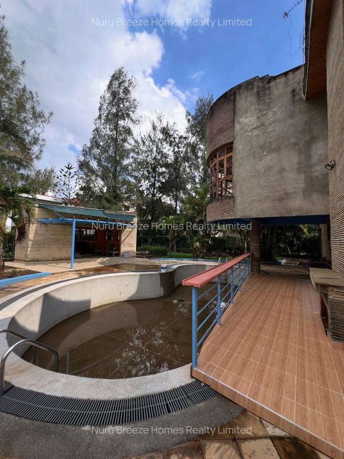 4 Bed House with En Suite in Runda - 5