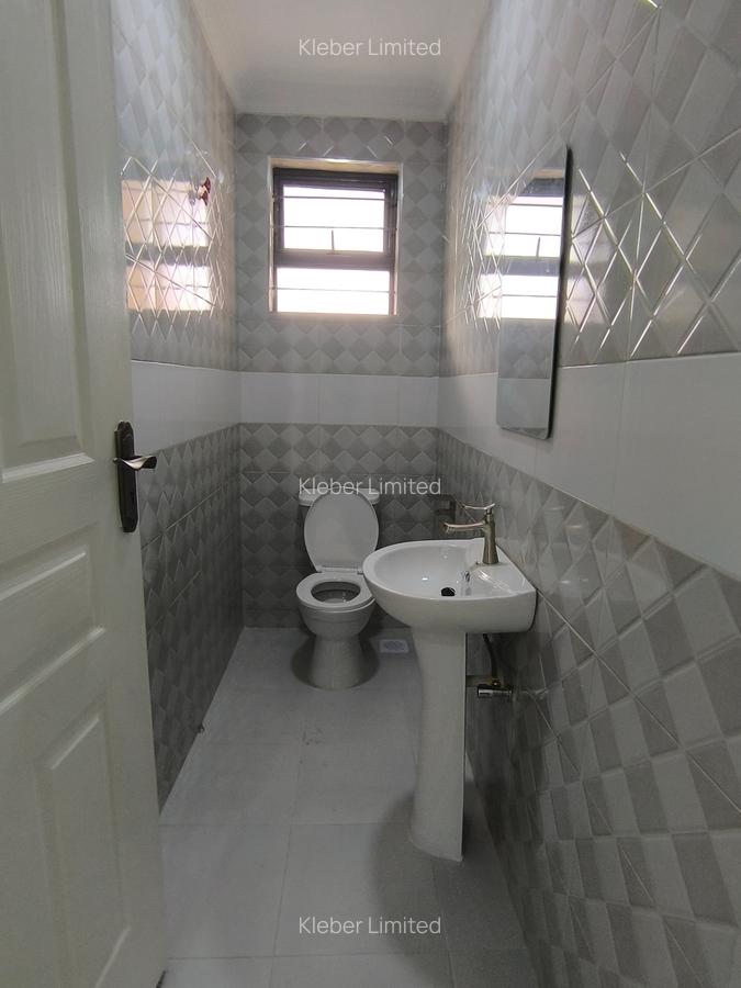 3 Bed House with En Suite in Ruiru - 10