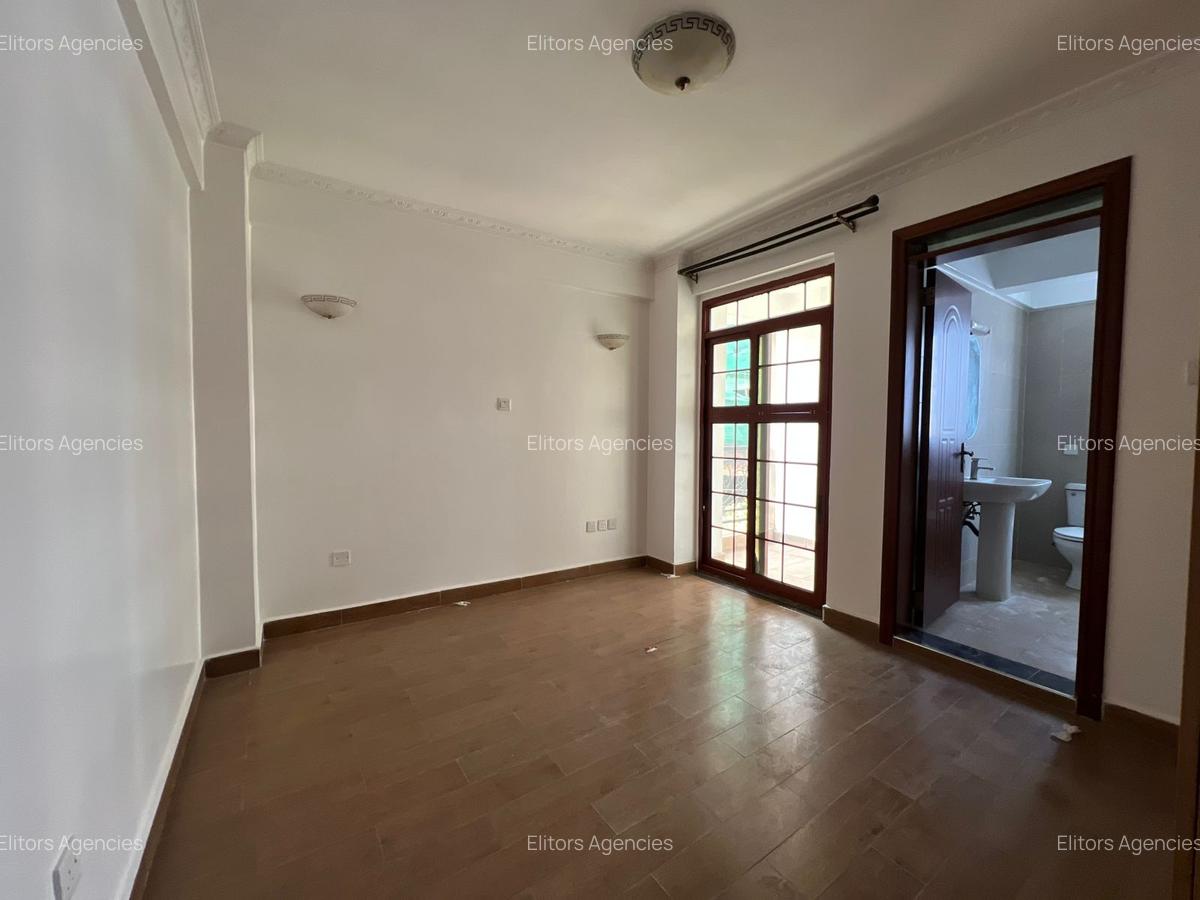 2 Bed Apartment with En Suite at Argwings Kodhek Road - 14