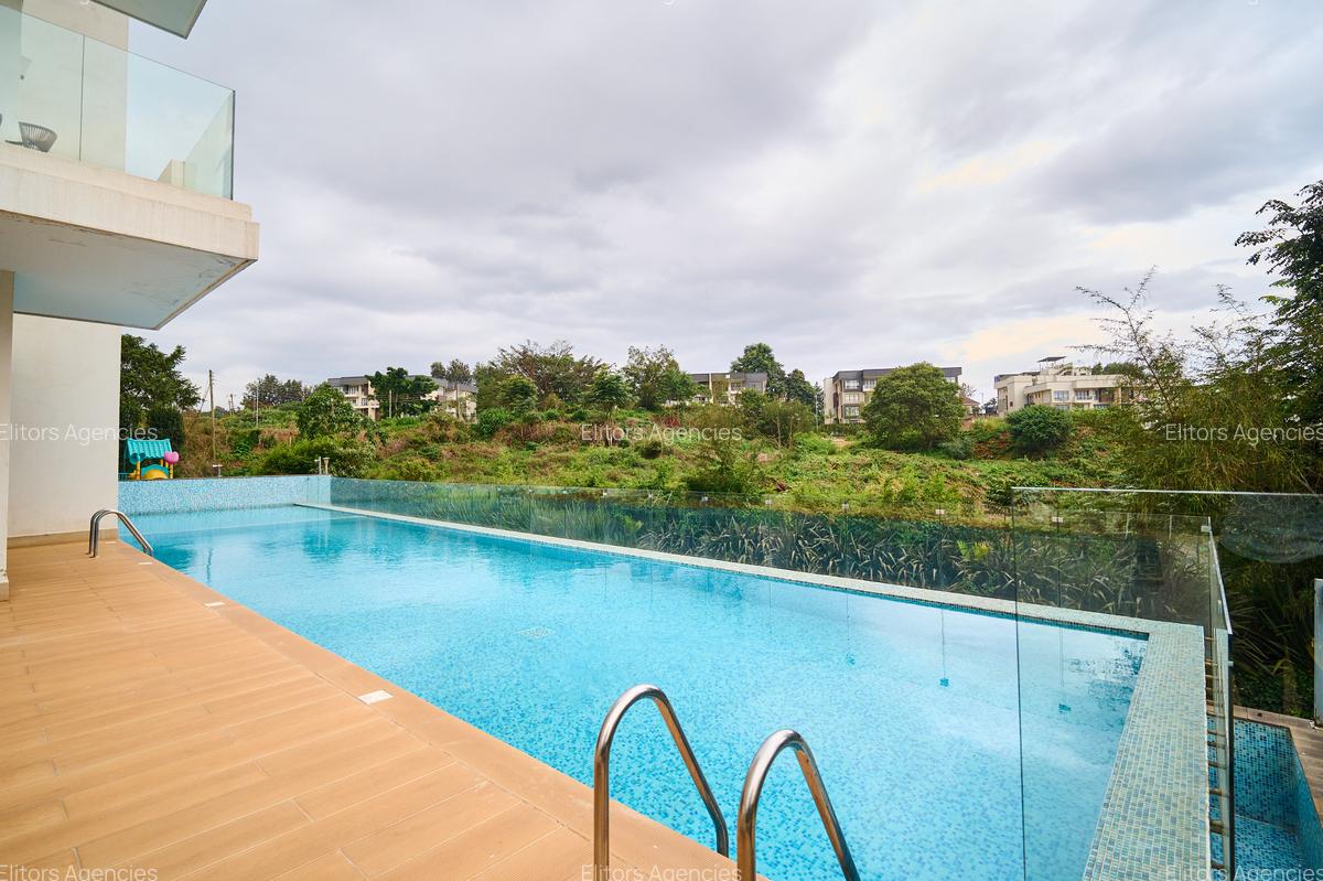 Serviced 2 Bed Apartment with En Suite at Two Rivers - 19