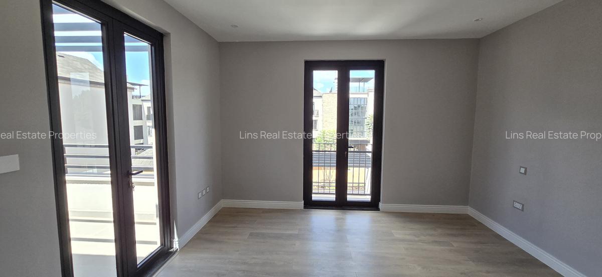 4 Bed Townhouse with En Suite in Runda - 17