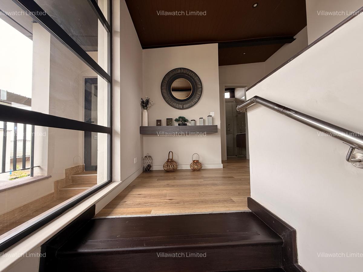 4 Bed Townhouse with En Suite at Runda - 16