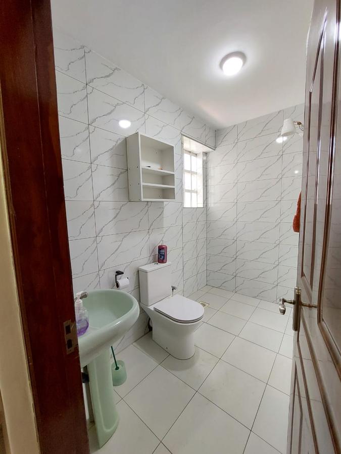 6 Bed Townhouse with En Suite in Kitisuru - 12