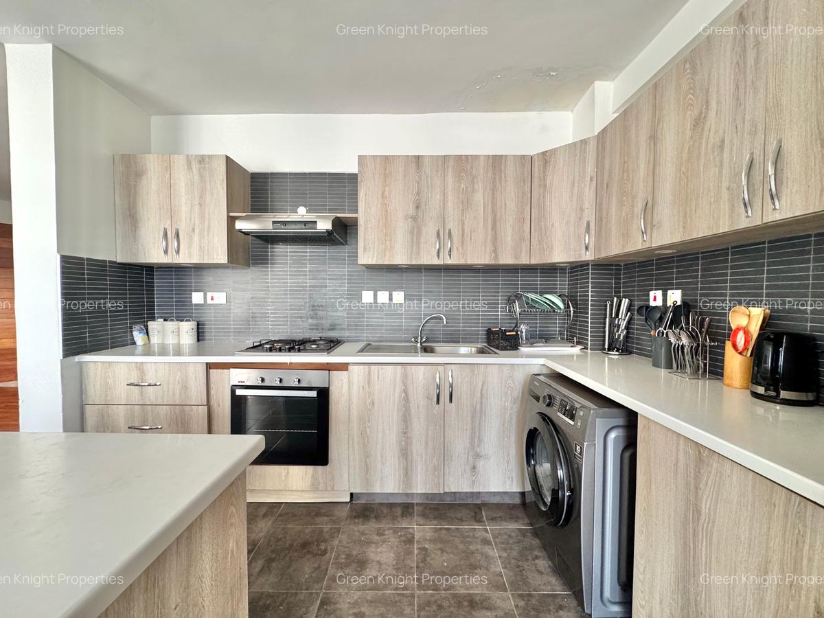 Serviced 2 Bed Apartment with En Suite in Kilimani - 9