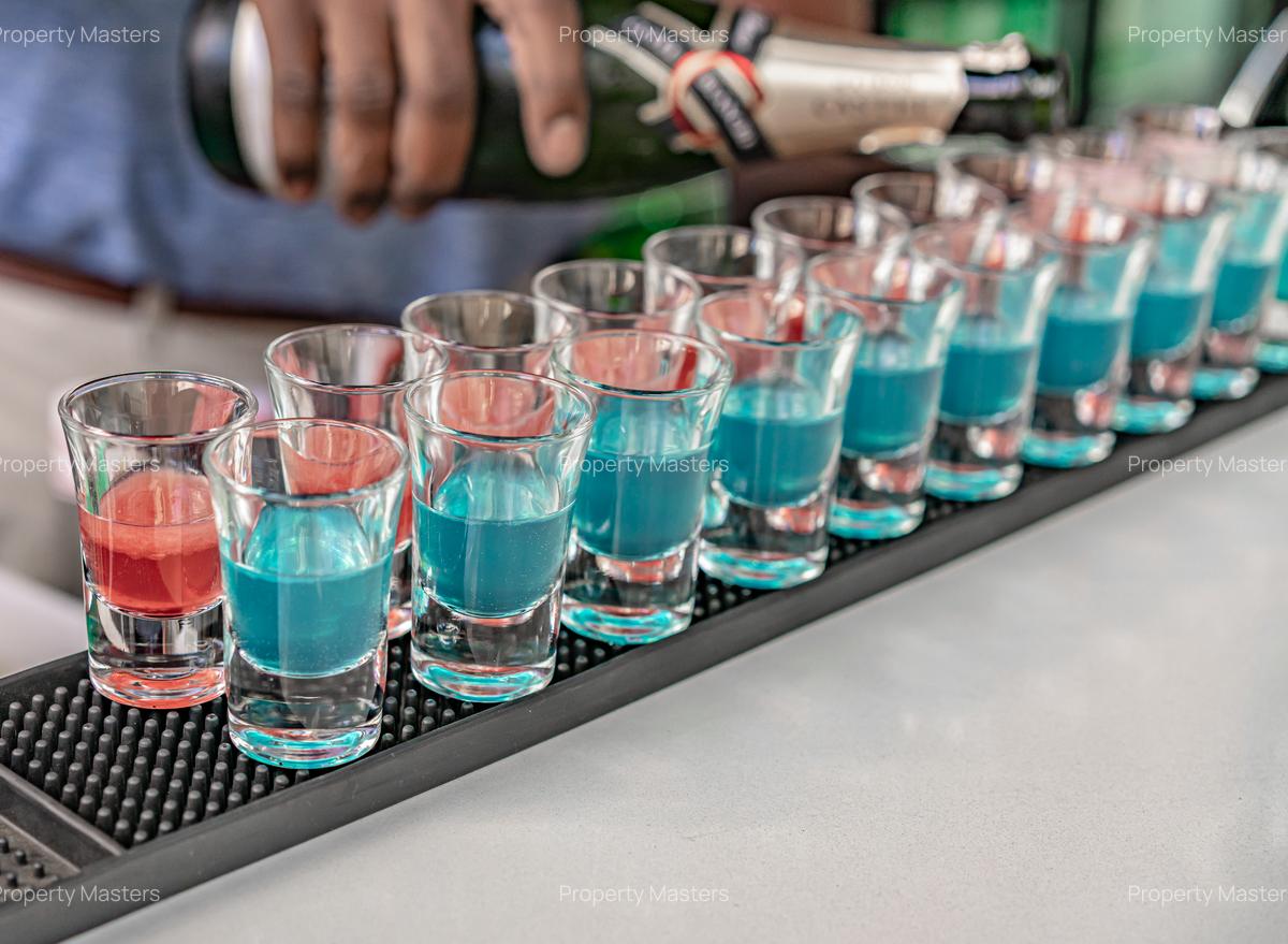 Serviced 2 Bed Apartment with En Suite at Off Southern Bypass - 3