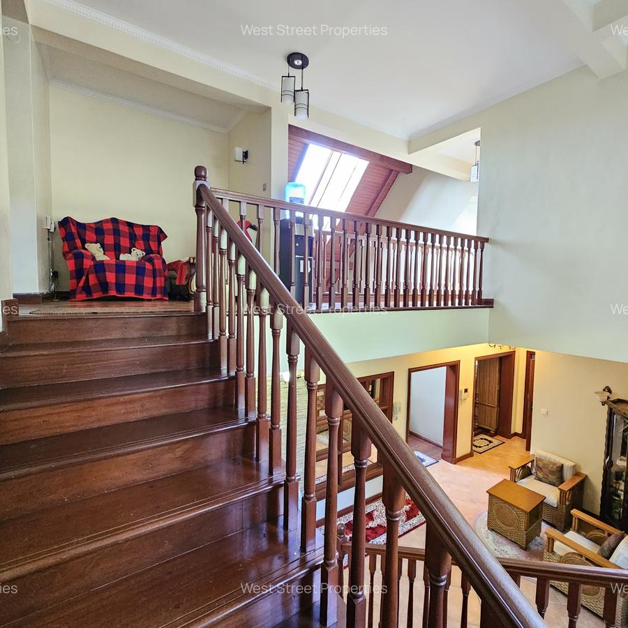 6 Bed Townhouse with En Suite at Karen - 10