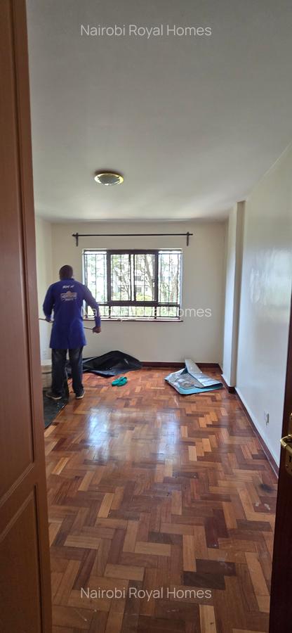 3 Bed Apartment with En Suite at Lavington Green Garden - 11