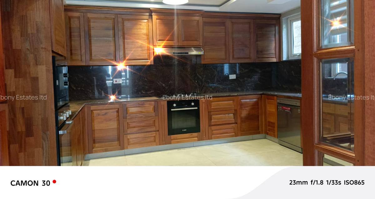 5 Bed Townhouse with En Suite in Lavington - 5