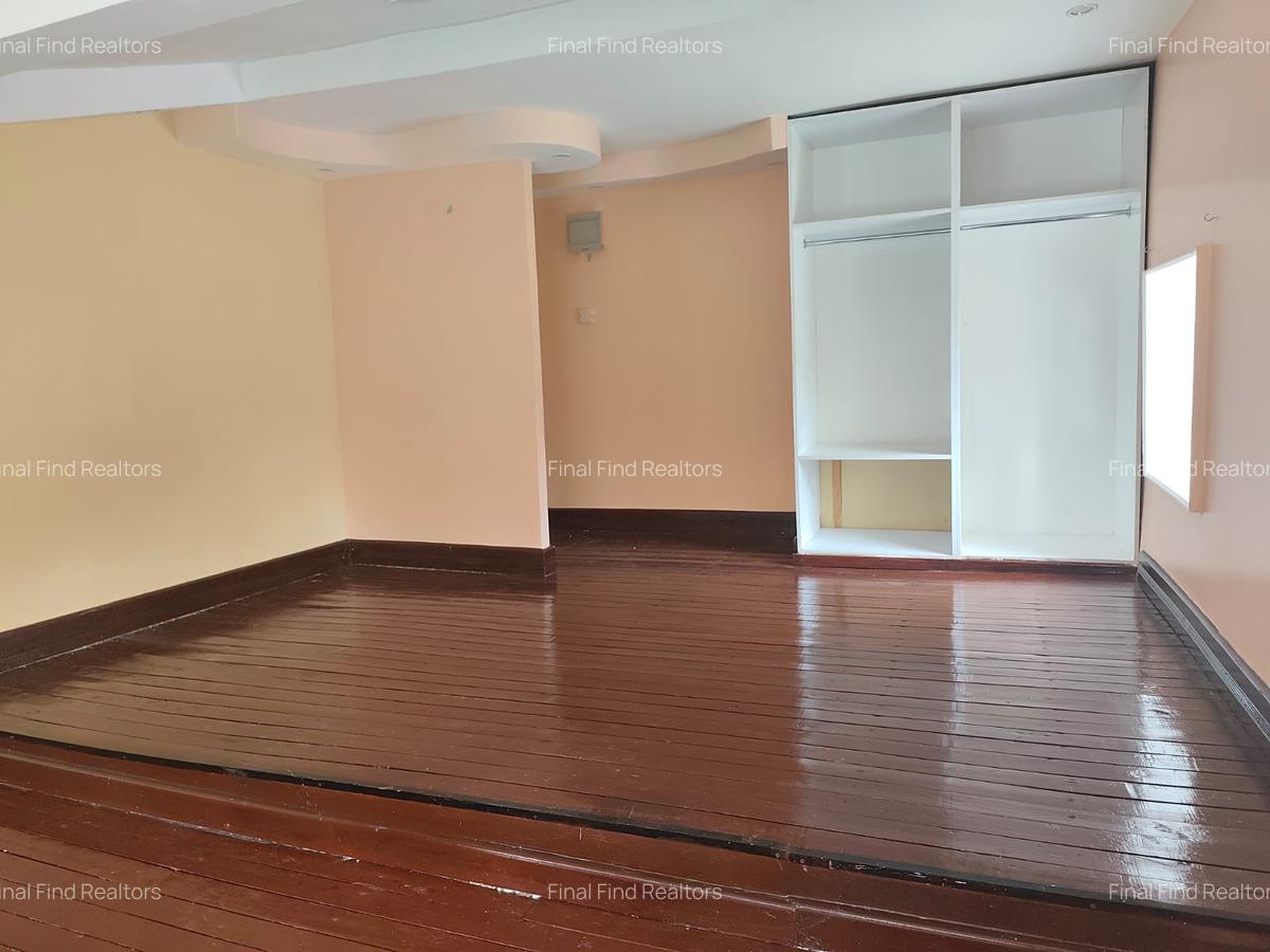 3 Bed House with Garden in Westlands Area - 11