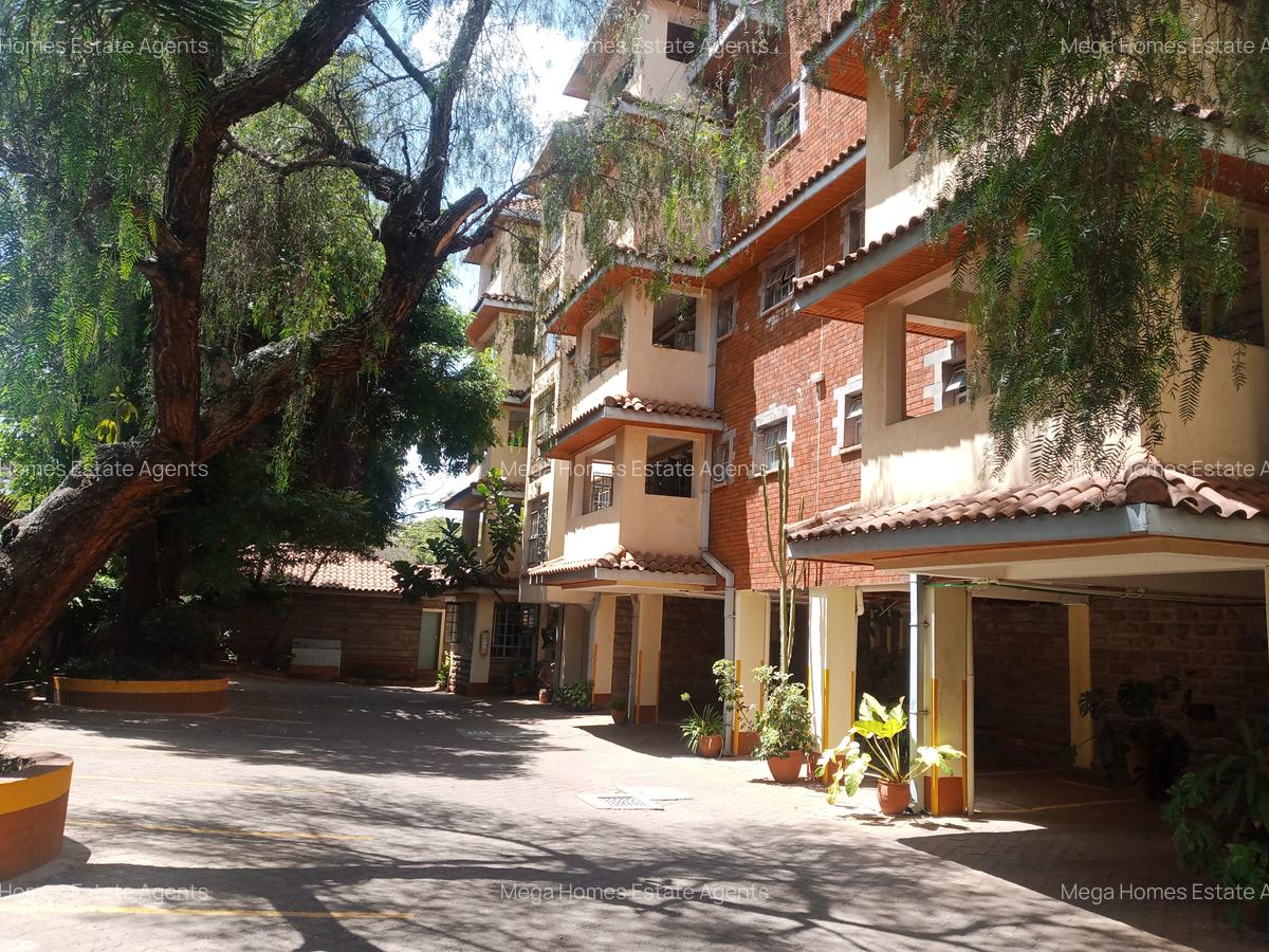 2 Bed Apartment with Swimming Pool at Brookside Drive - 9