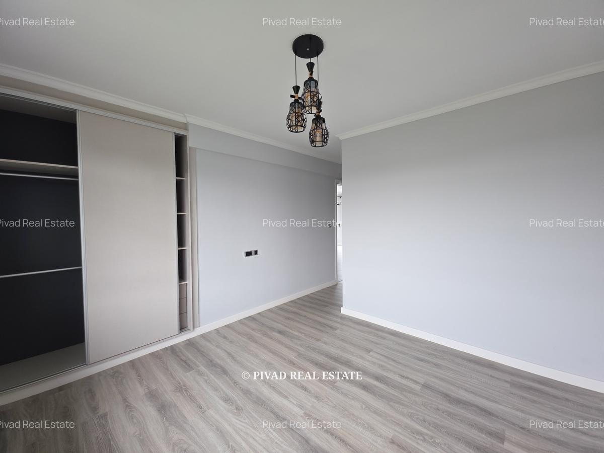 4 Bed Townhouse with Swimming Pool in Runda - 10