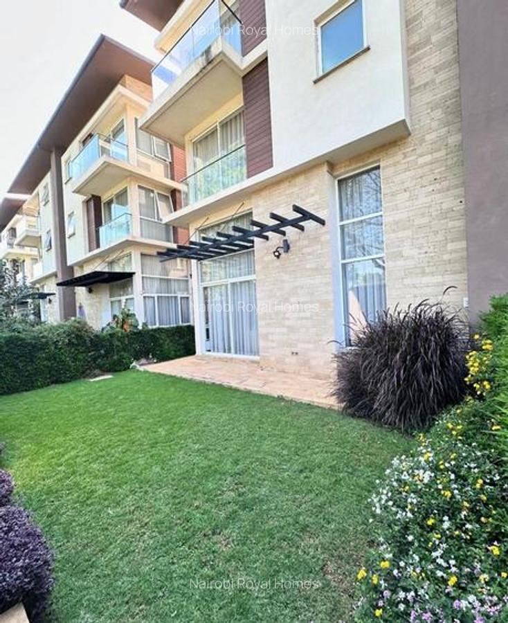 5 Bed Townhouse with En Suite at Lavington - 1