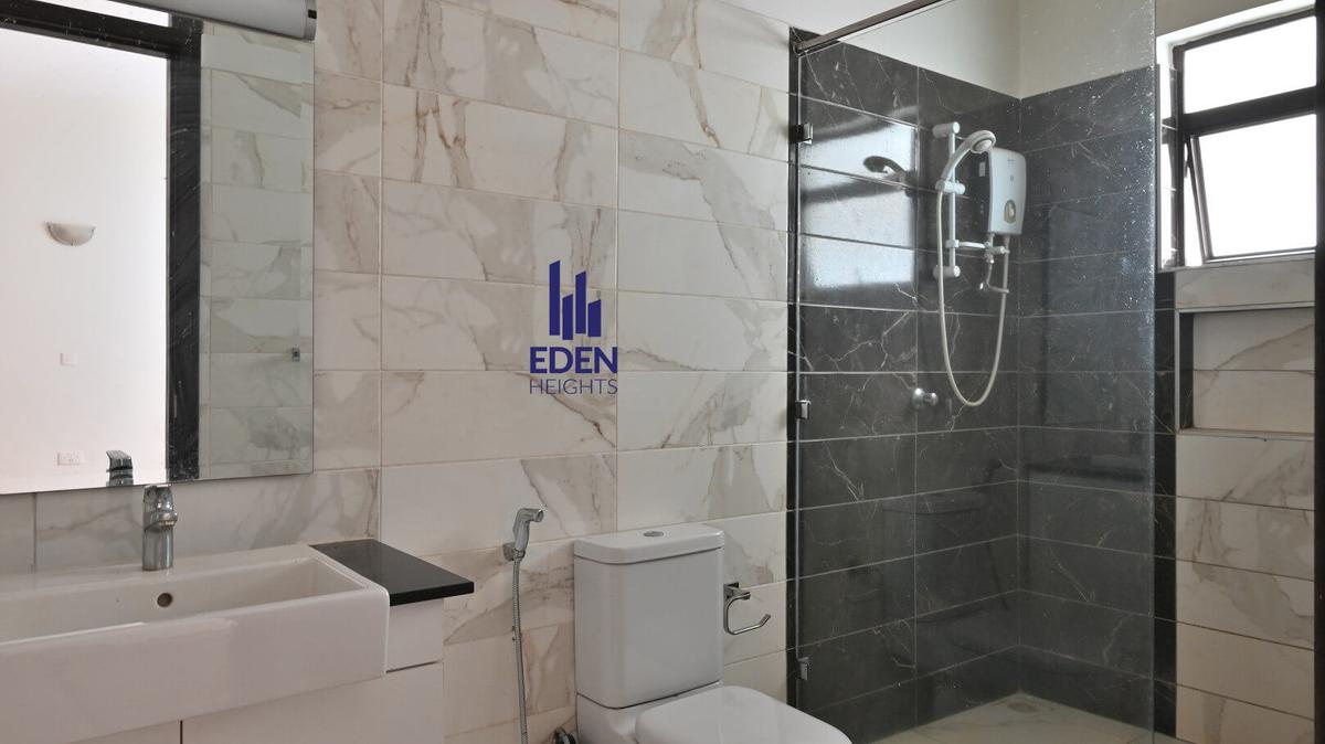 3 Bed Apartment with En Suite in General Mathenge - 11