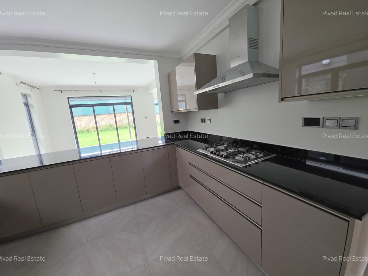 4 Bed Townhouse with En Suite in Runda - 3