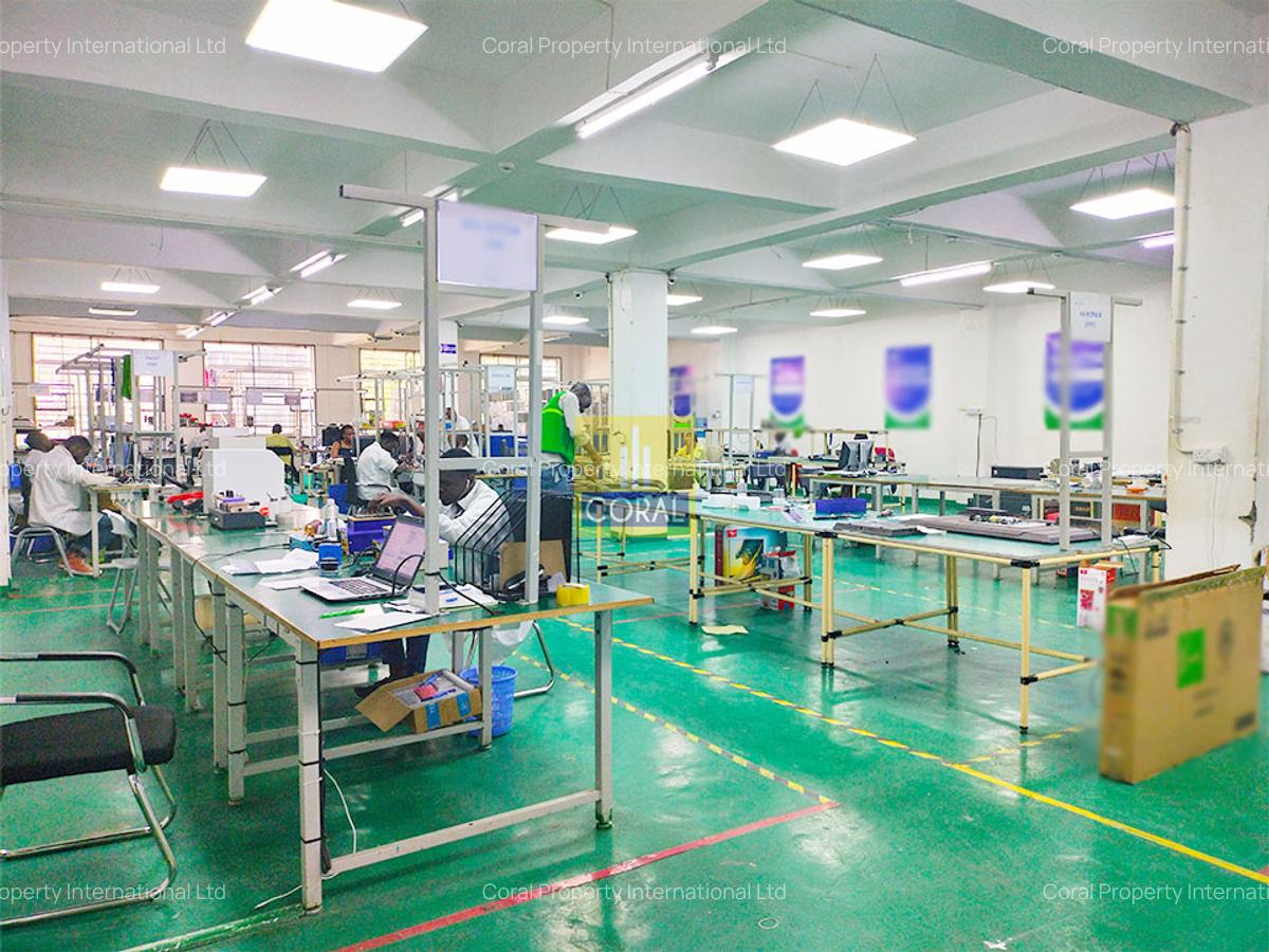 Warehouse with Parking in Thika Road - 9