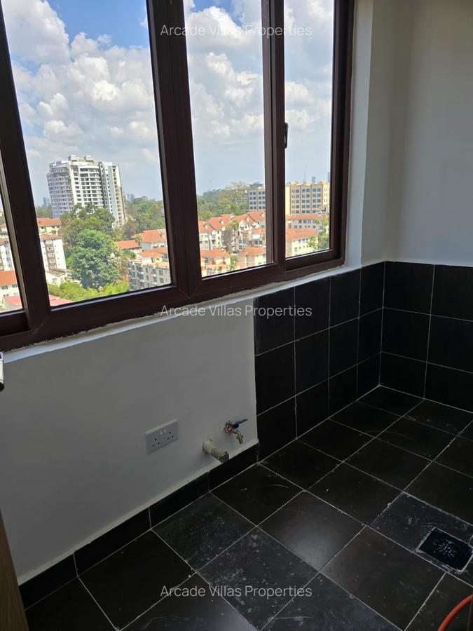 3 Bed Apartment with En Suite in Westlands Area - 10