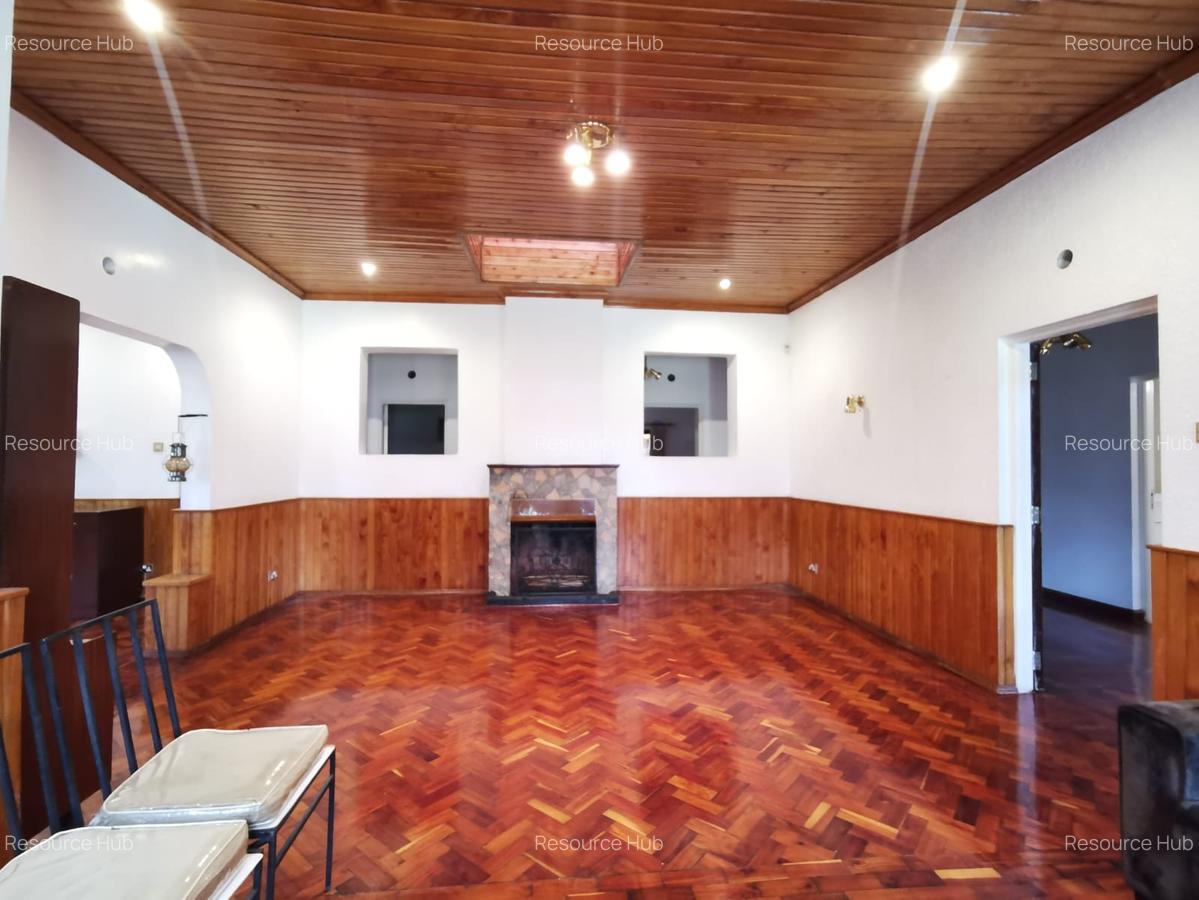 4 Bed Townhouse with En Suite at Spring Valley - 4