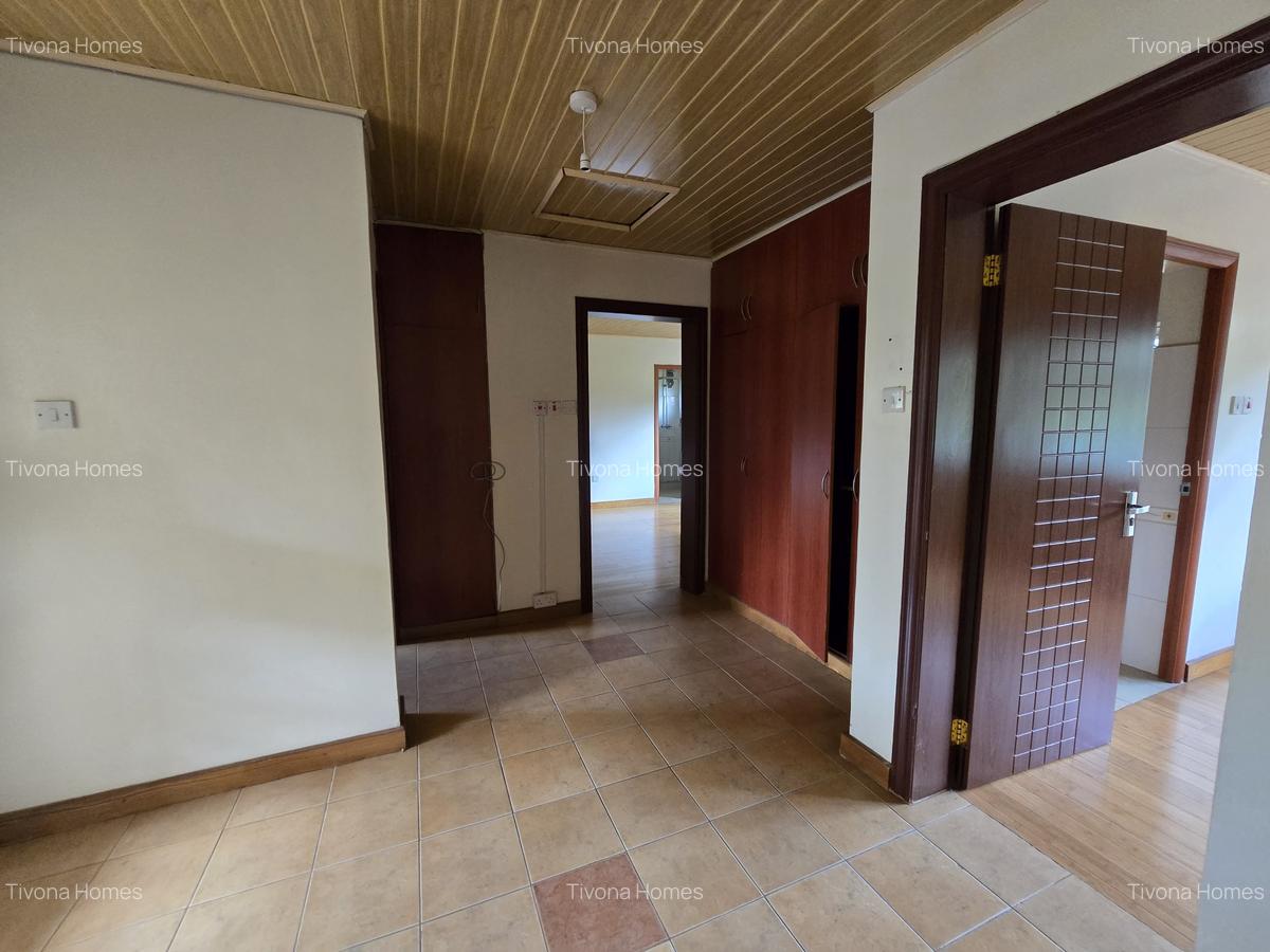 4 Bed House with En Suite in Runda - 8