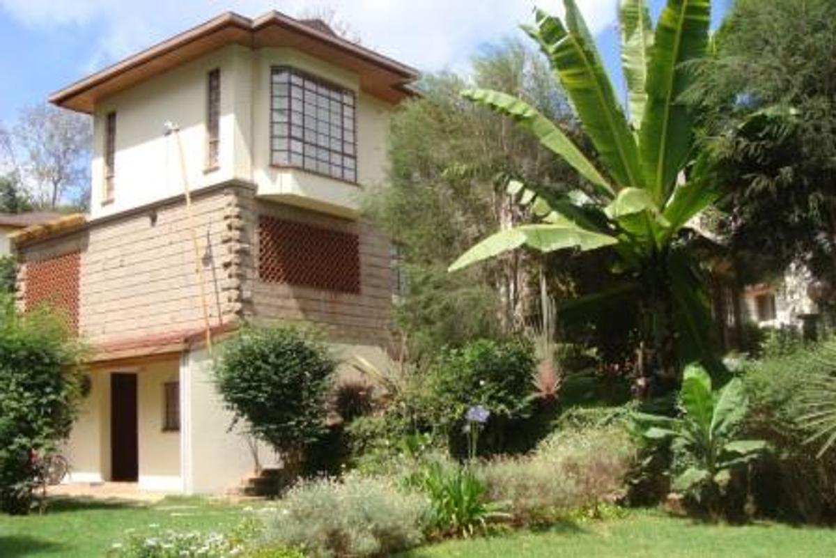 4 Bed House with En Suite at Miotoni Area - 6