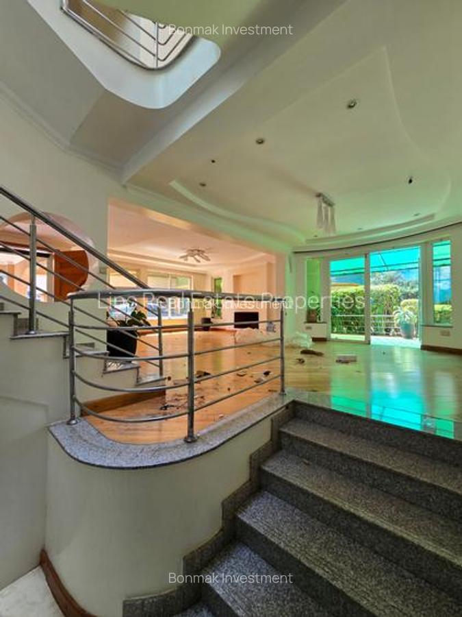 4 Bed Townhouse with En Suite at Riverside Drive. - 10