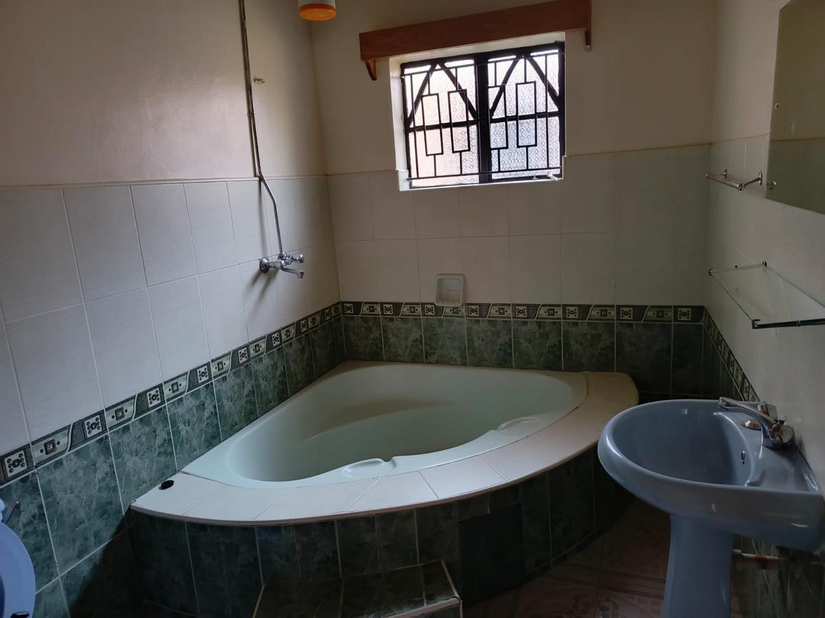 2 Bed Townhouse with En Suite in Runda - 15