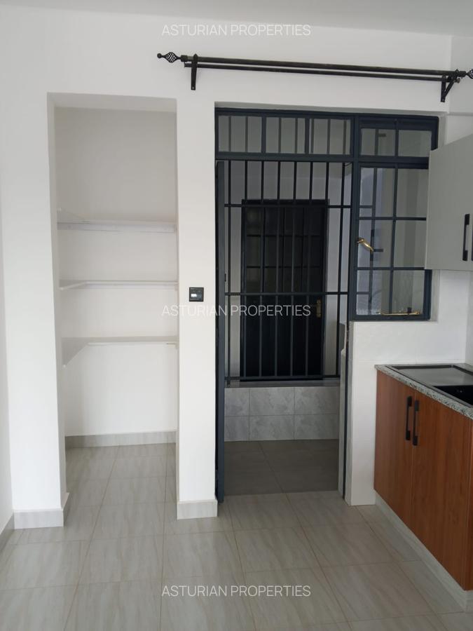 2 Bed Apartment with En Suite in Kitisuru - 7