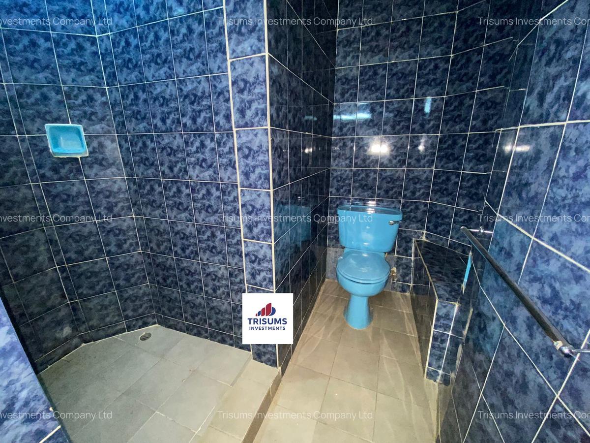 5 Bed Villa with En Suite at Prp7+494 - 11